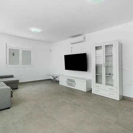 Violeta Costa del Silencio